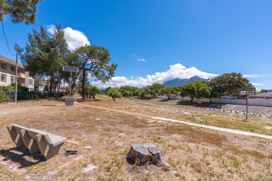 2 Bedroom Property for Sale in Pinelands Western Cape